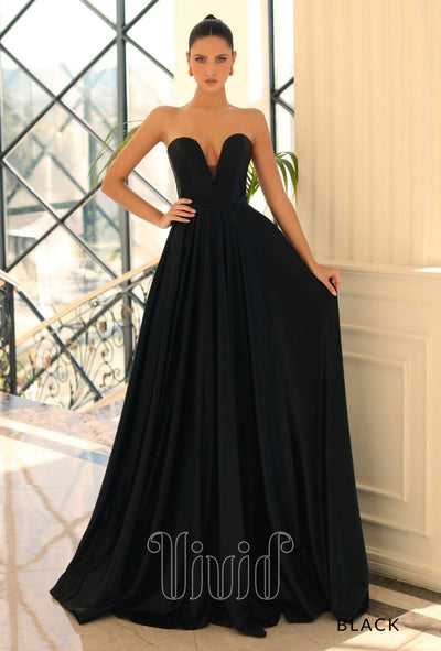 Nicoletta Lilianna Gown NC1075 in Black / Blacks